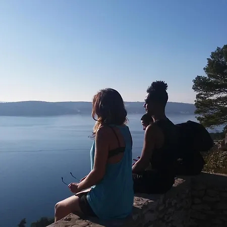 Hurricane אכסניה *